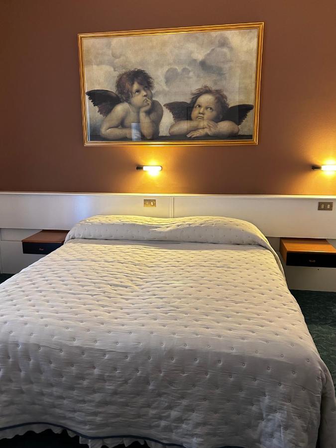 Hotel Rey'S Montegrotto Terme Exterior photo