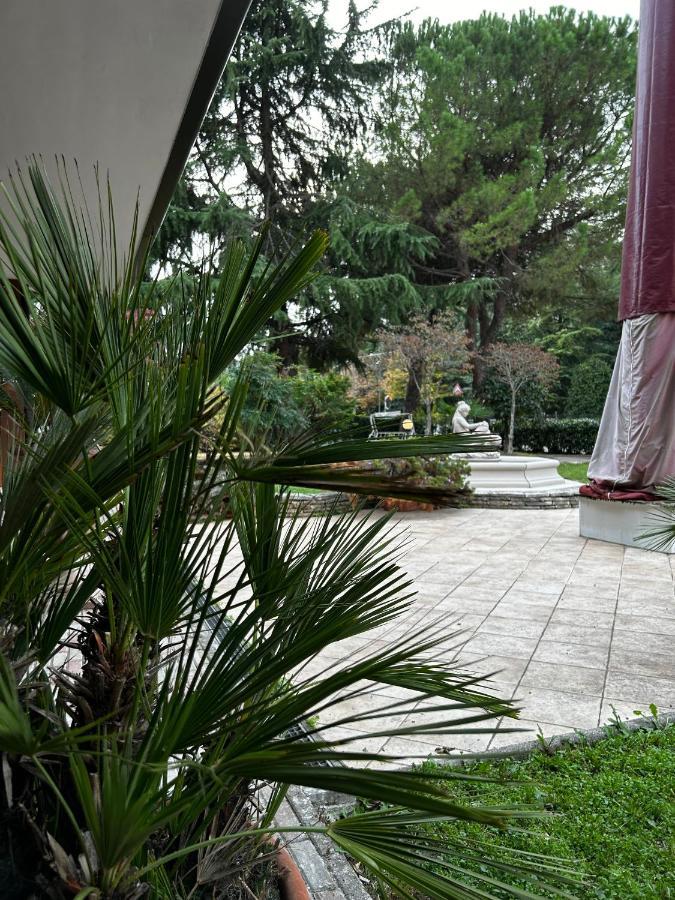 Hotel Rey'S Montegrotto Terme Exterior photo