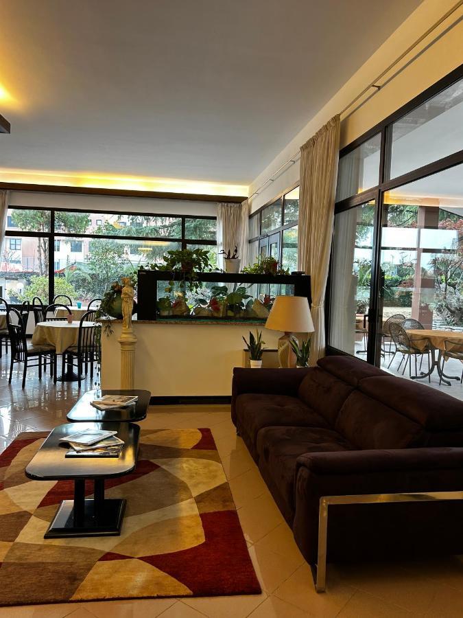 Hotel Rey'S Montegrotto Terme Exterior photo