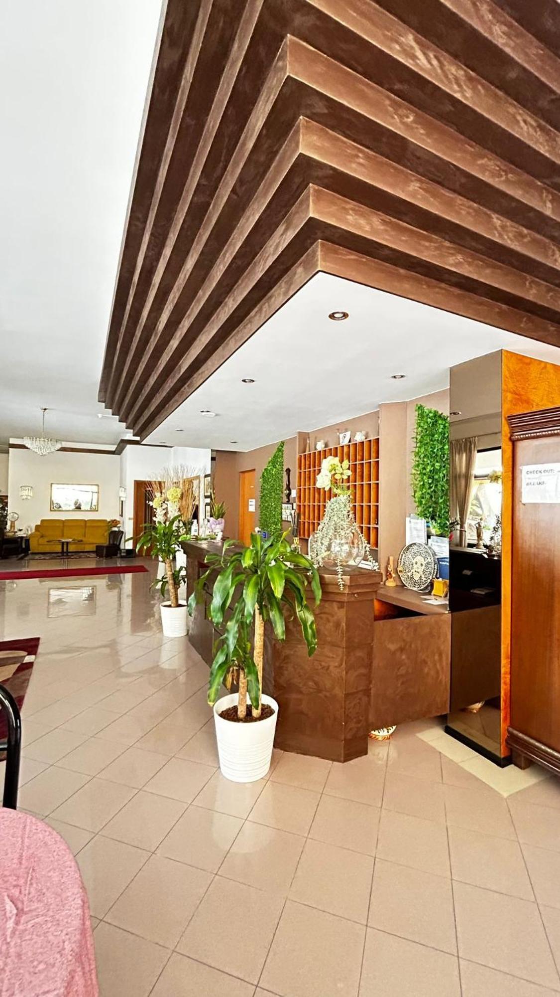 Hotel Rey'S Montegrotto Terme Exterior photo
